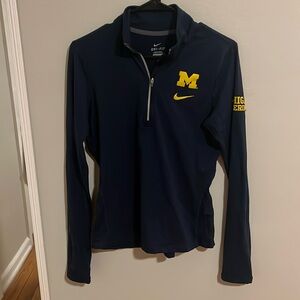 Nike Michigan dry fit slim fit quarter zip